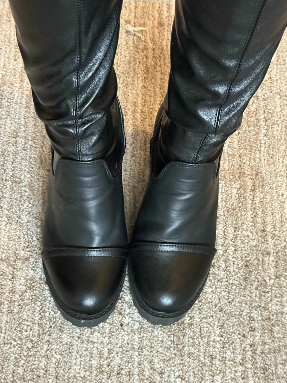 Over-the-Knee Black Women's Boots with Sleek Fit